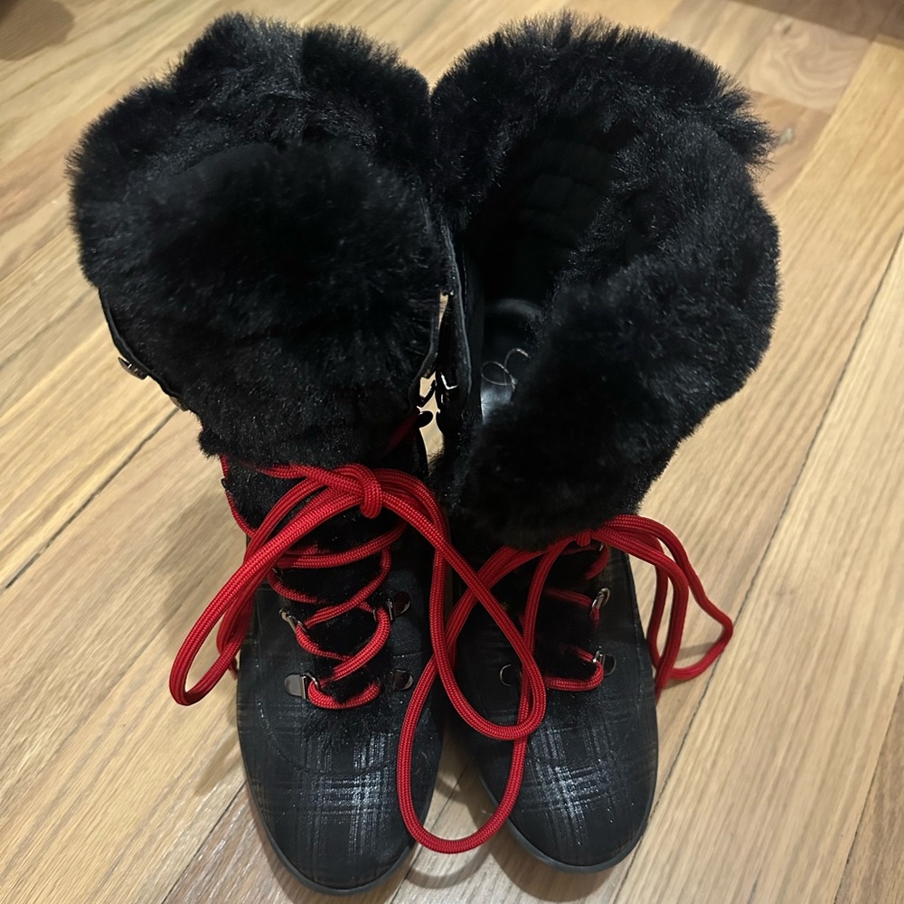 JESSICA SIMPSON HEALS FUR TRIM SIZE 8 1/2